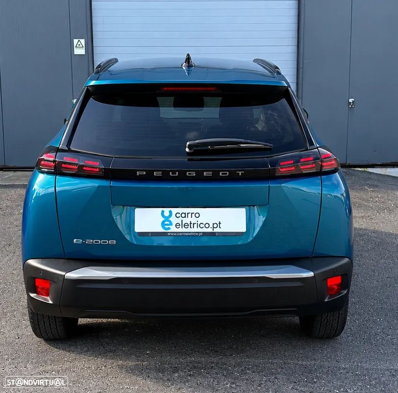 Peugeot e-2008 - 23