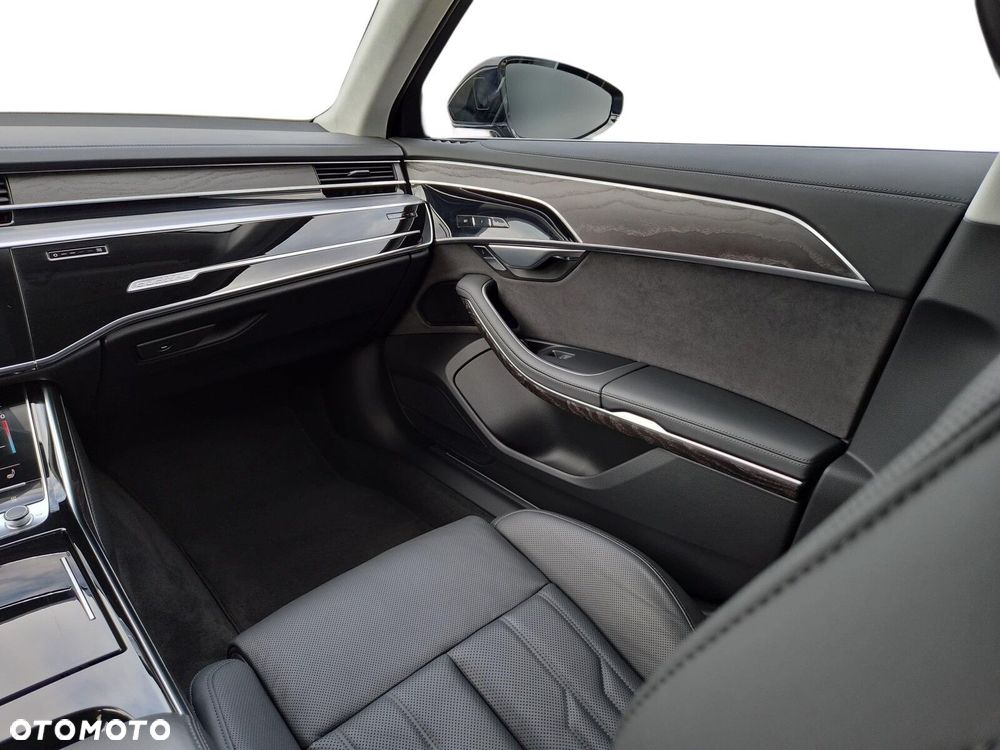Audi A8 - 24