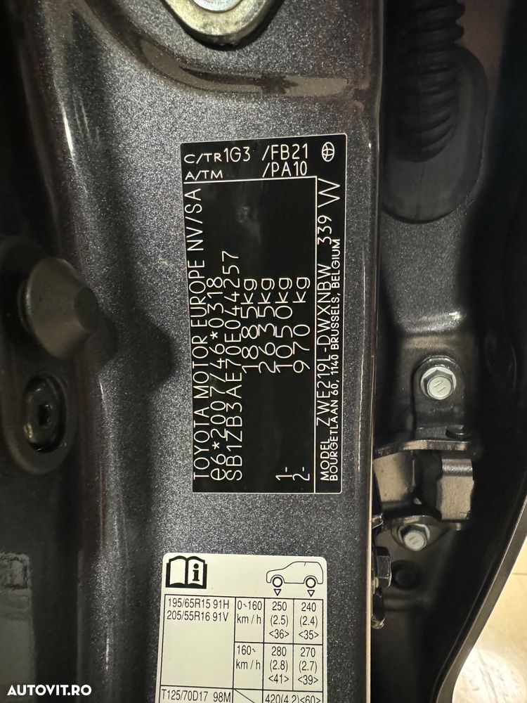 Toyota Corolla 1.8 Lounge - 22