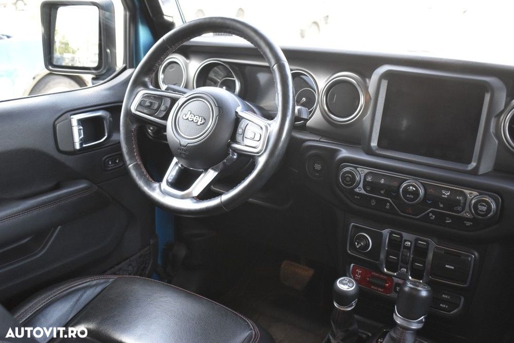Jeep Wrangler - 38