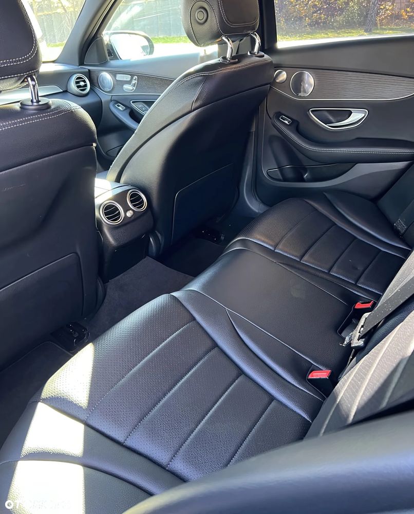 Mercedes-Benz Klasa C 300 9G-TRONIC - 13