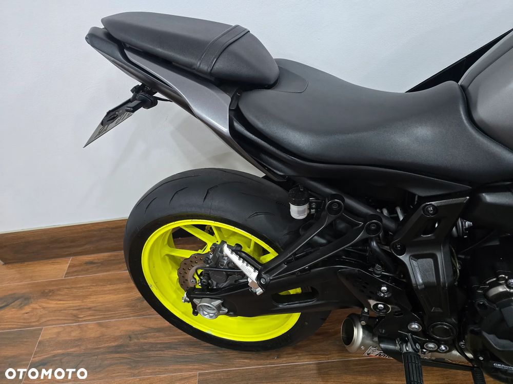 Yamaha MT - 21