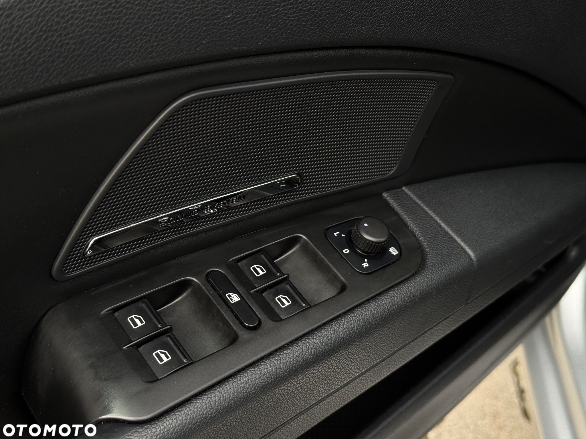 Skoda Superb 1.8 TSI Platinum DSG - 27