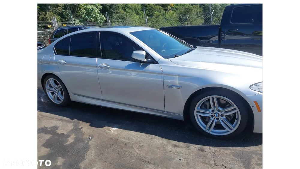 BMW Seria 5 535i xDrive - 11