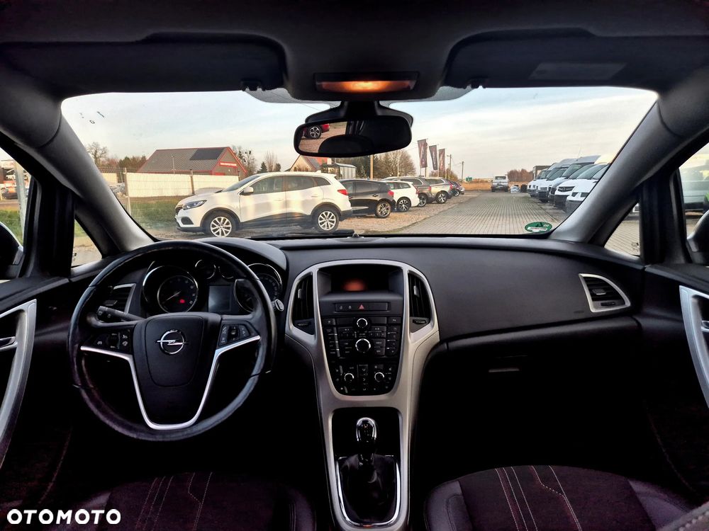 Opel Astra 1.4 Turbo 150 Jahre - 31