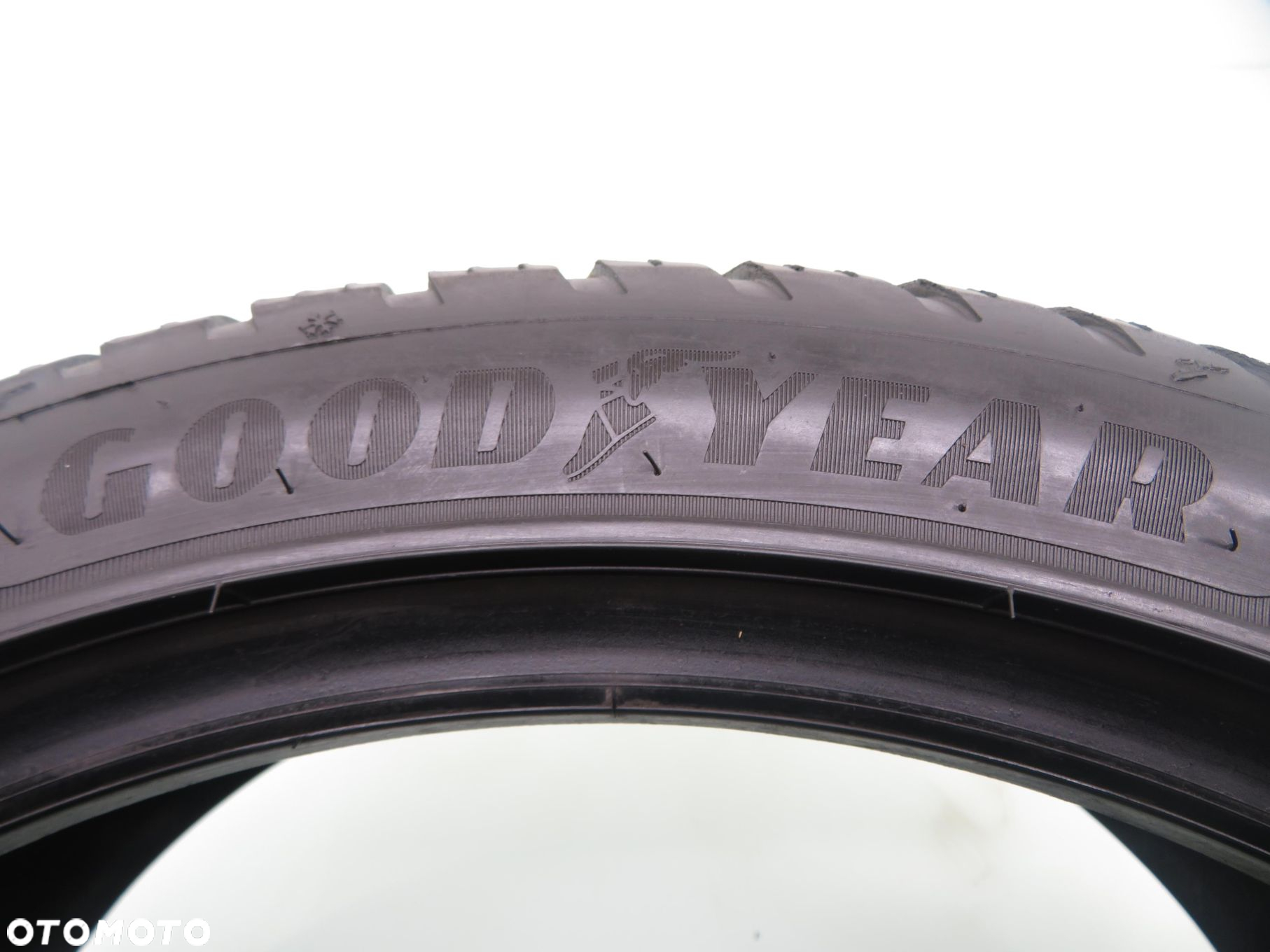 1x 225/40R19 OPONA CAŁOROCZNA Goodyear Vector 4Seasons G3 93W XL - 3
