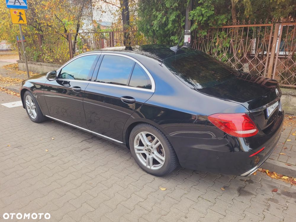 Mercedes-Benz Klasa E 200 d T 9G-TRONIC - 9