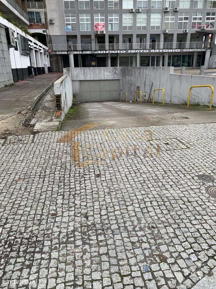 2 Lugares de garagem - Grande imagem: 2/2