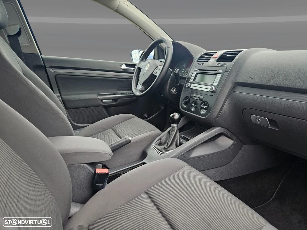 VW Golf 1.9 TDi BlueM. Confortline - 21