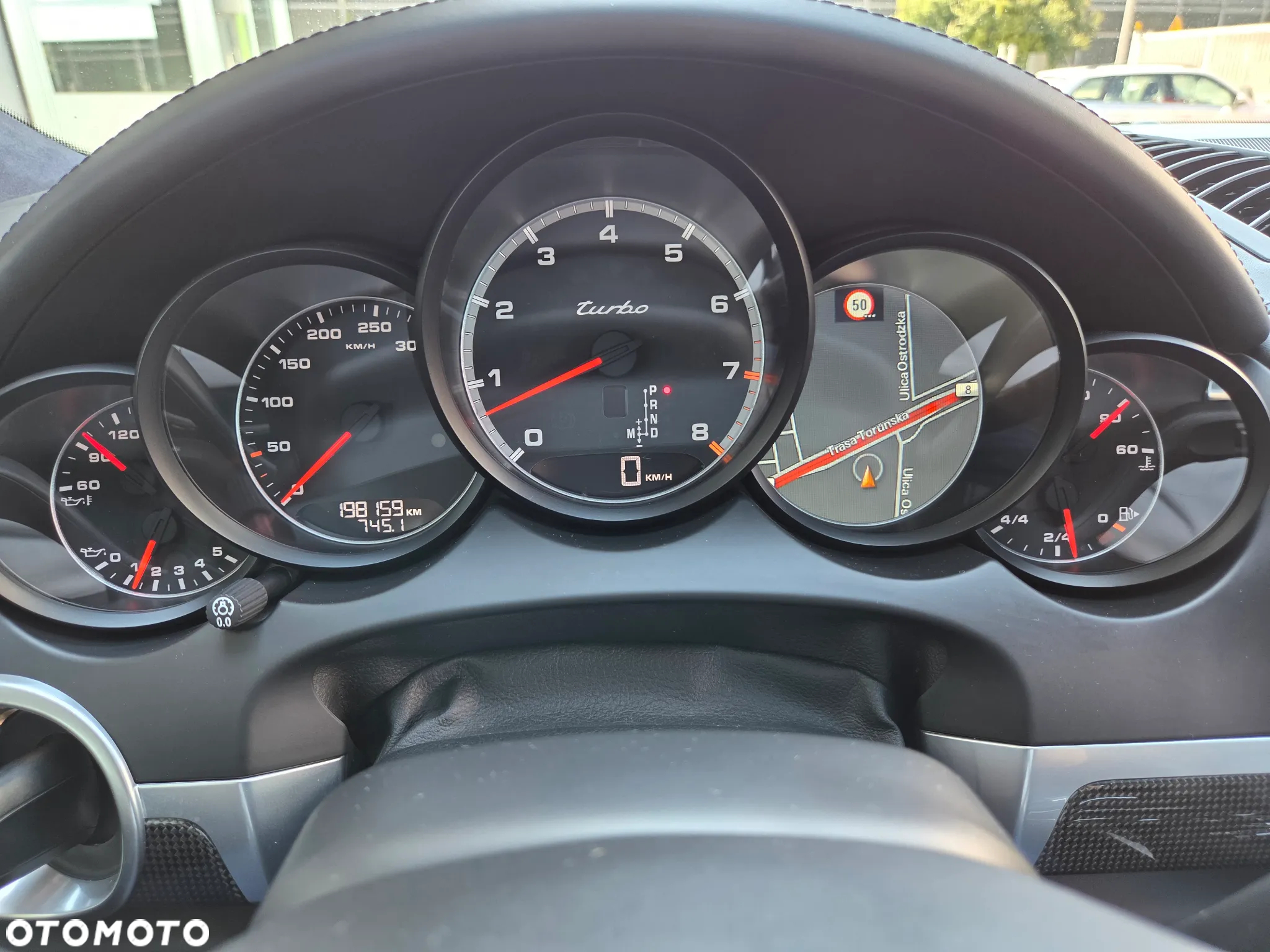 Porsche Cayenne Turbo - 34