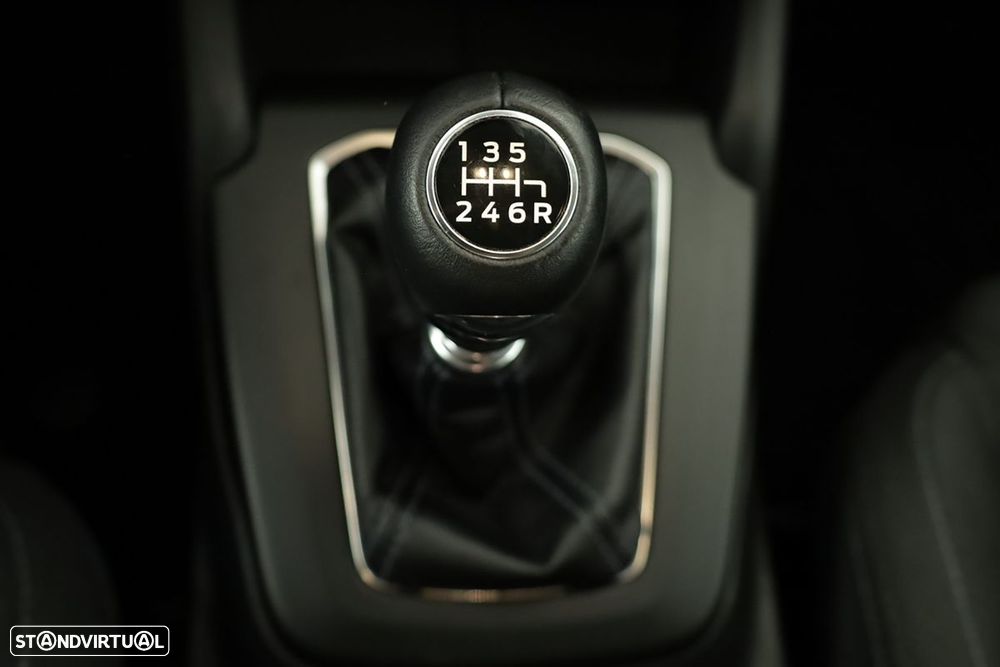 Ford Focus SW 1.0 EcoBoost MHEV Active - 14