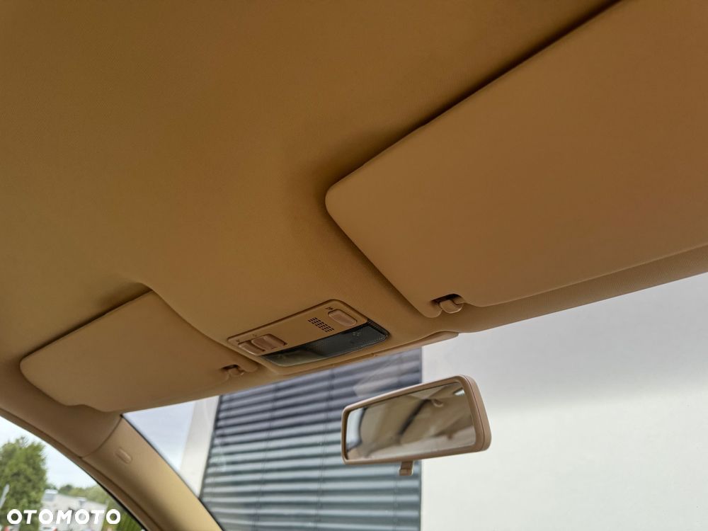 Volkswagen Passat 2.0 Exclusive - 29