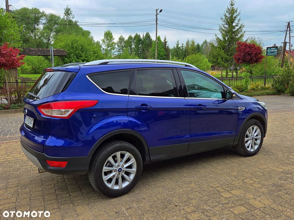 Ford Kuga 2.0 TDCi 2x4 Titanium - 12