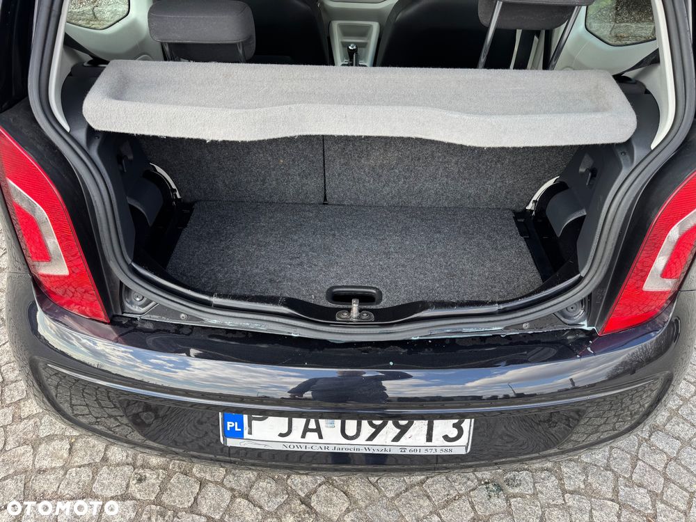 Volkswagen up! black - 21