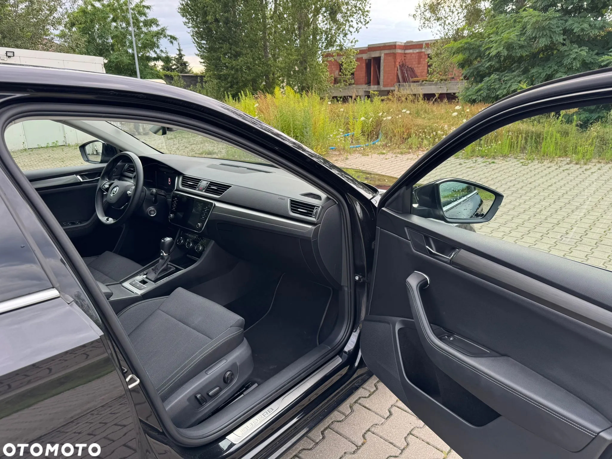 Skoda Superb 2.0 TDI SCR Style DSG - 13