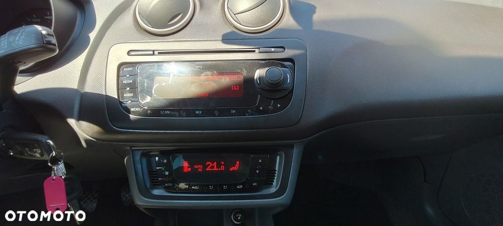 Seat Ibiza 1.4 16V Passion - 10