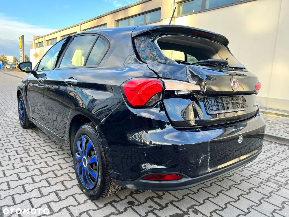 Fiat Tipo 1.4 16v Easy - 16