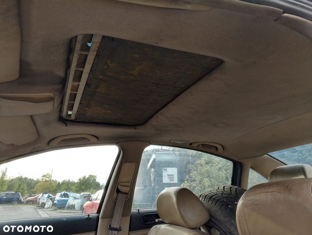 Volkswagen Passat B5 Przed Lift (97-00r.) 1.9 TDI 110KM. Silnik AFN Skrzynia DHF lakier LN5Y.Cały na części. GWARANCJA !!! Przód Tył Zestaw Komplet Drzwi Klapa Zderzak Błotnik Maska Grill Atrapa Szyba Pas Lampa Lusterko Boczki Fotel Kanapa Kokpit Deska Rozdzielcza Przełącznik Włącznik Sterownik Przewody Wiązka Instalacja Moduł Komputer Czujnik Listwa Pompa Alternator Wtryski Głowica Rozrusznik Kompresor Sprzęgło Dwumas Silnik Skrzynia ABS Klimatyzacji Paliwa Wspomagania Kolektor Turbina Przepustnica Zawór Chłodnica Koło Hak Belka Sanki Zawieszenie Mcpherson Półoś Amortyzator Wydech Tłumik Zacisk Most - 7