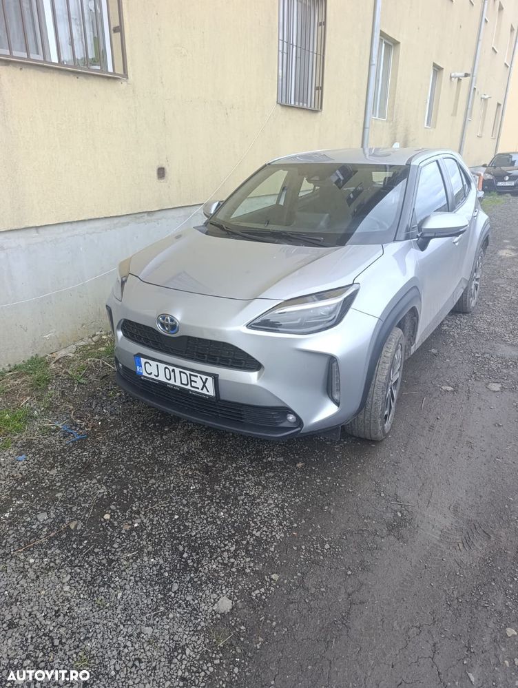 Toyota Yaris Cross 1.5 VVT-i HSD 4x2 Dynamic - 4