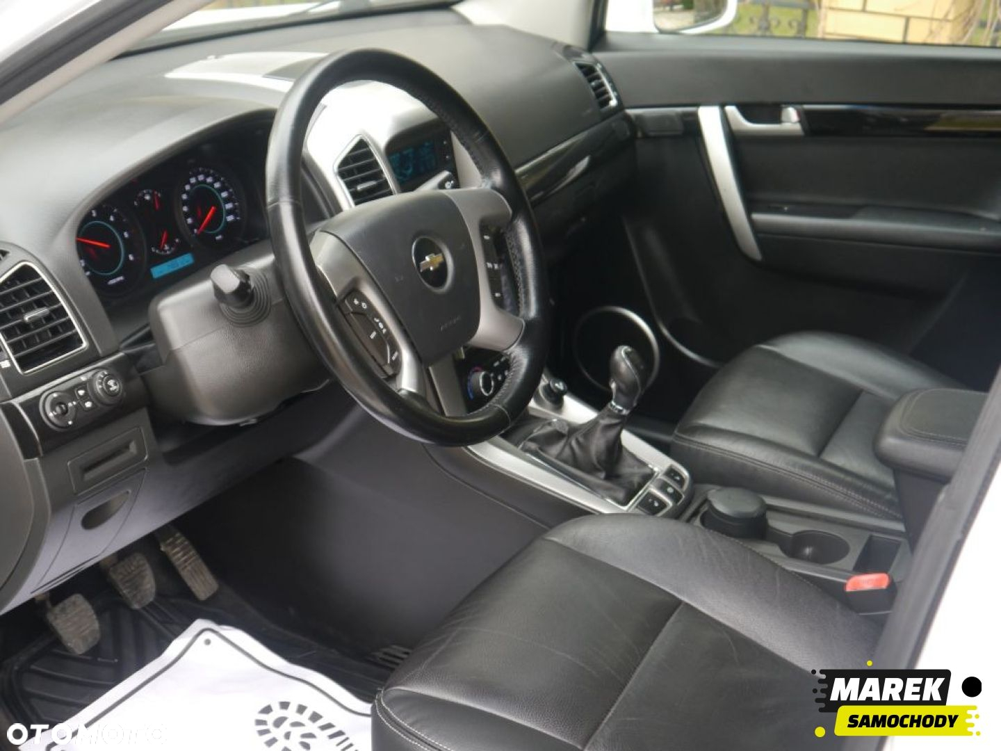 Chevrolet Captiva - 15