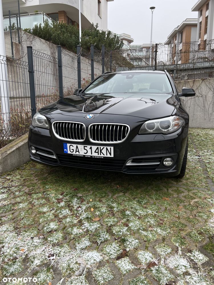 BMW Seria 5 525d xDrive Sport-Aut - 1