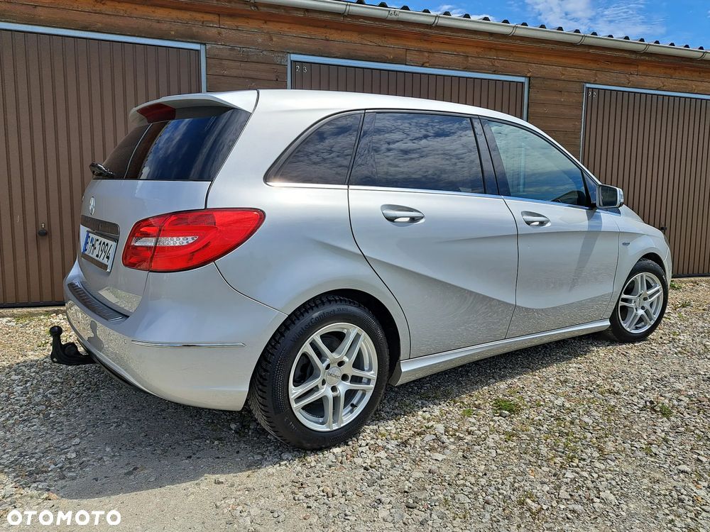 Mercedes-Benz Klasa B 200 (BlueEFFICIENCY) - 17