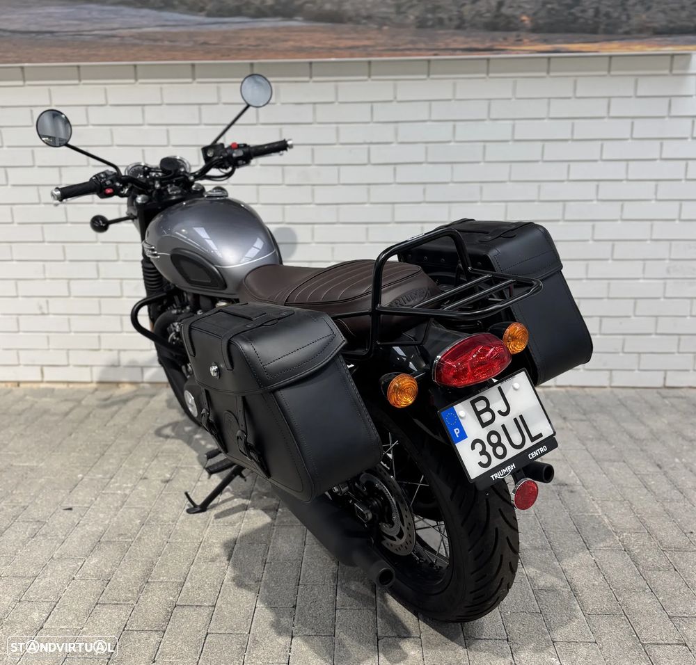 Triumph Bonneville T120 BLACK - 4