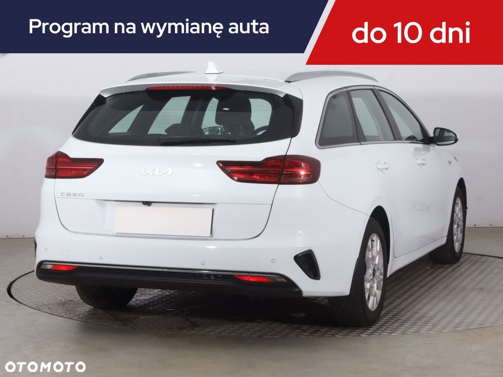 Kia Ceed - 7
