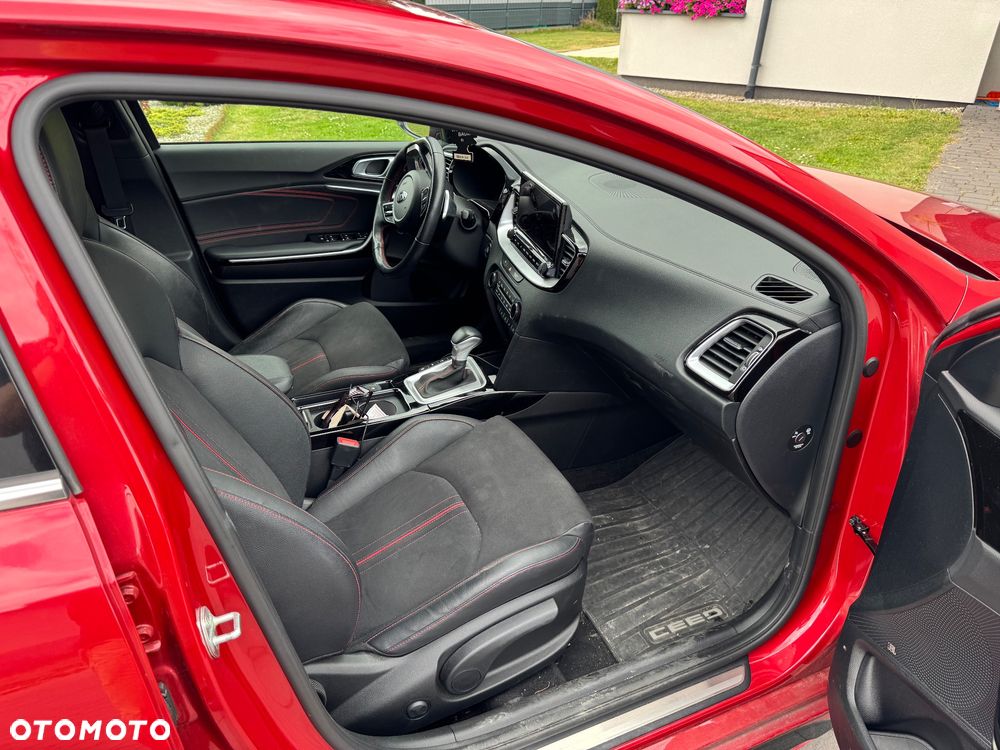Kia ProCeed 1.6 T-GDI GT DCT - 6
