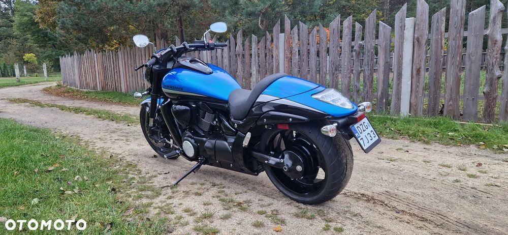 Suzuki Intruder - 4