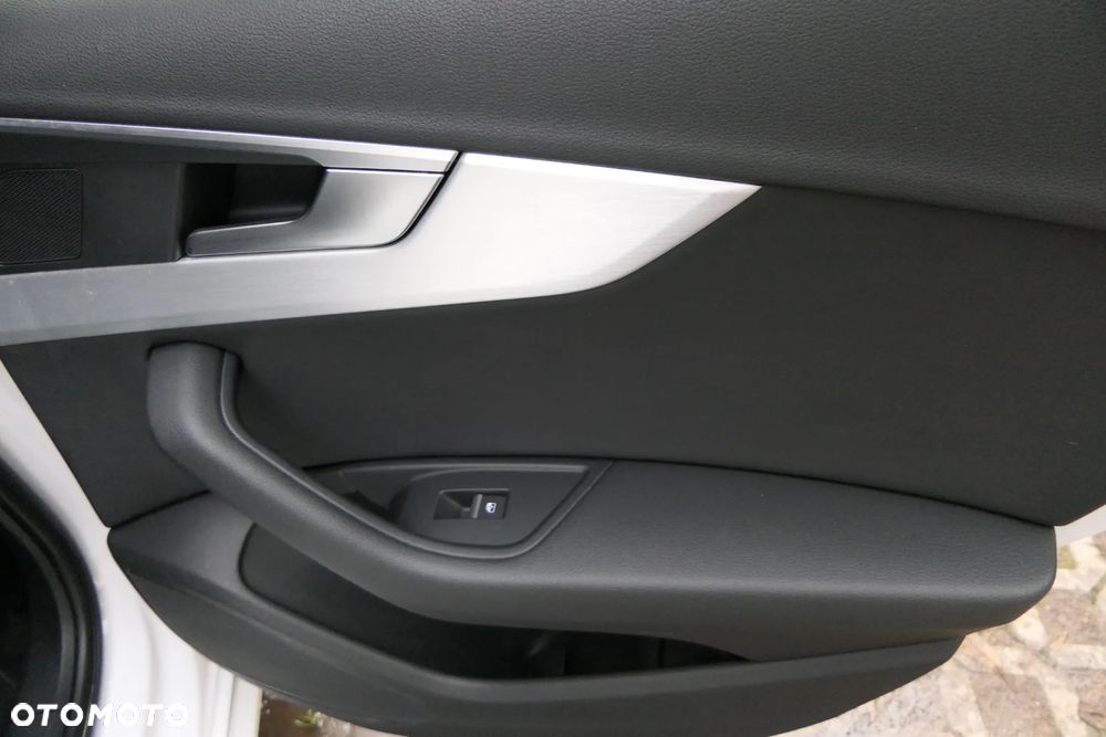 Audi A4 Avant 2.0 TDI DPF multitronic S line Sportpaket - 34