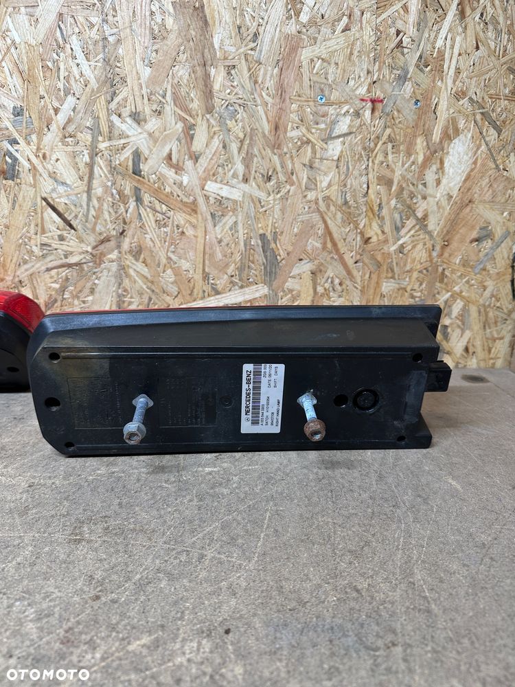 MERCEDES ACTROS MP5 LAMPA TYŁ LEWA PRAWA LED A0035443203 A0035443303 - 11