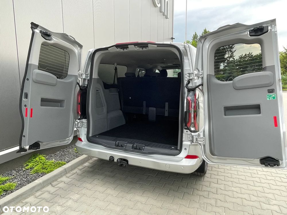 Ford Transit Custom Kombi 320 L2H1 Limited M1 - 17