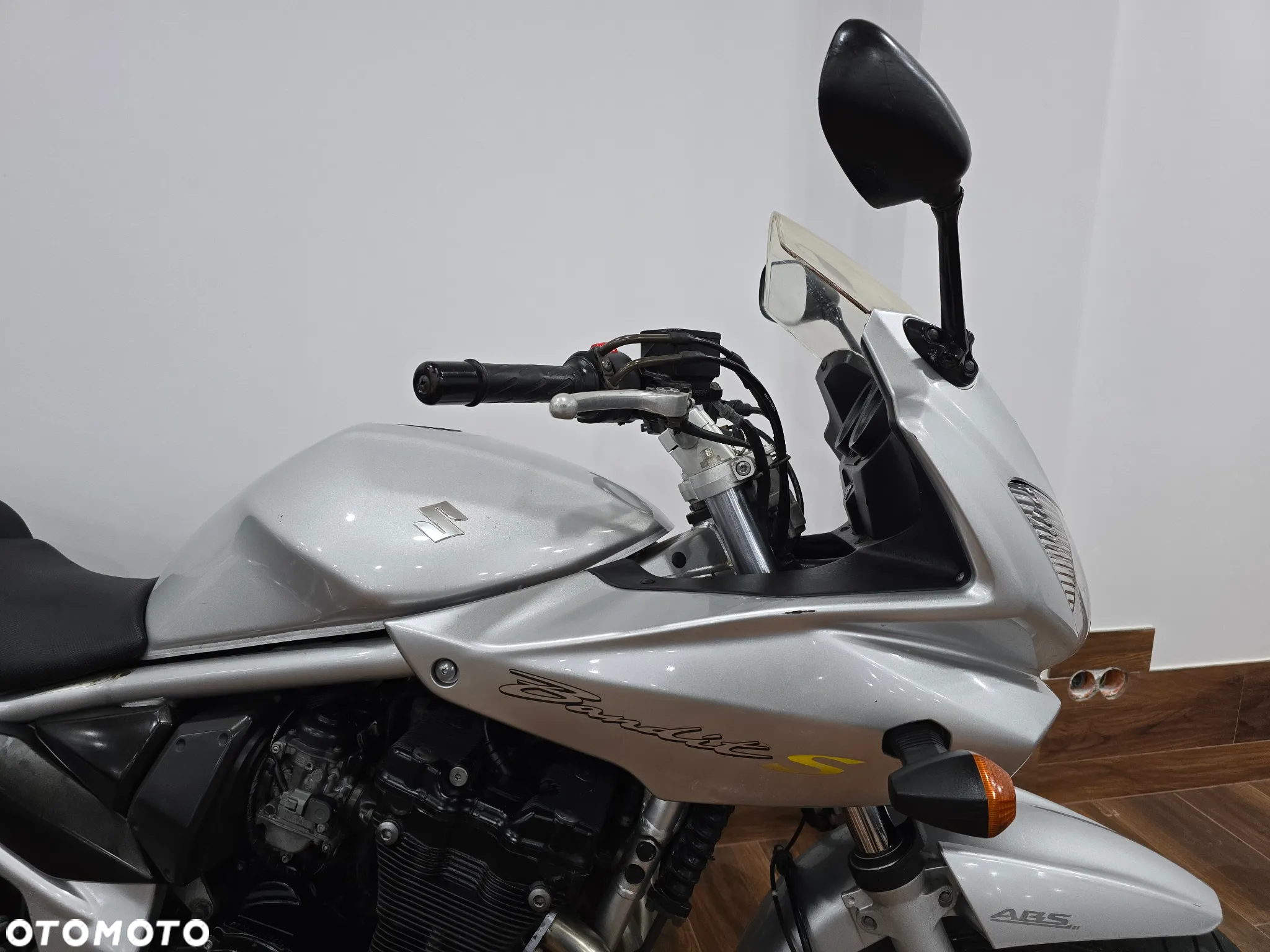 Suzuki Bandit - 14