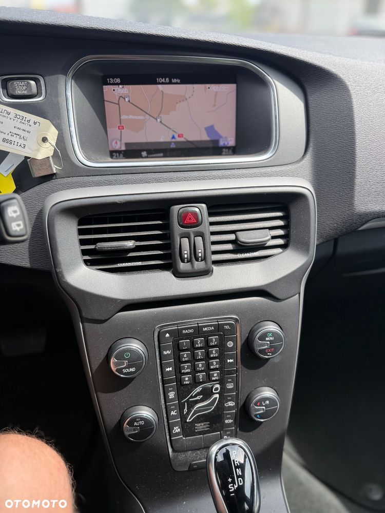 Volvo V40 T2 Geartronic RDesign - 13