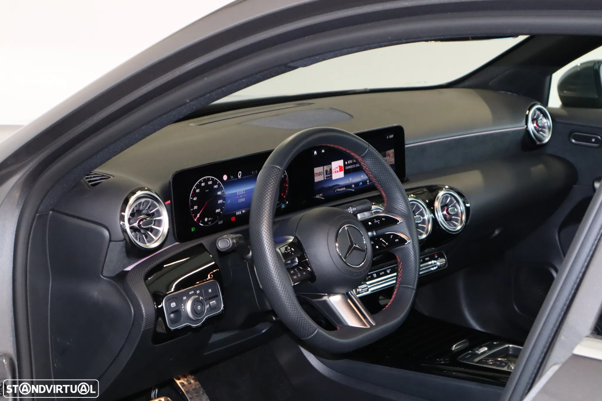 Mercedes-Benz A 200 Limousine AMG Line Aut. - 14