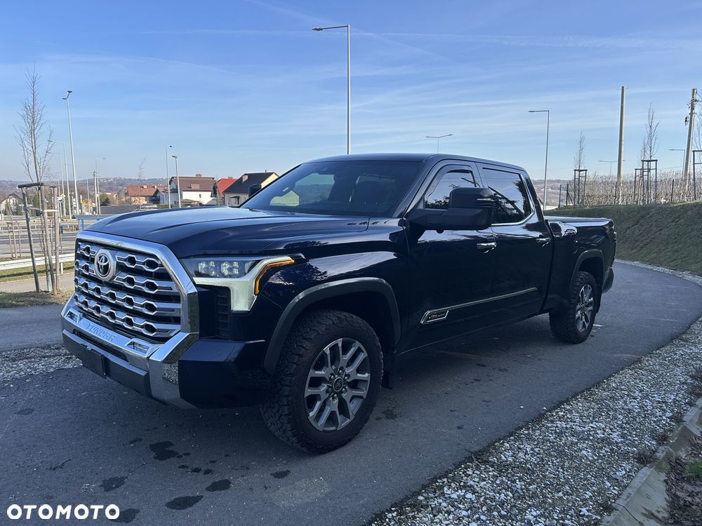 Toyota Tundra - 3