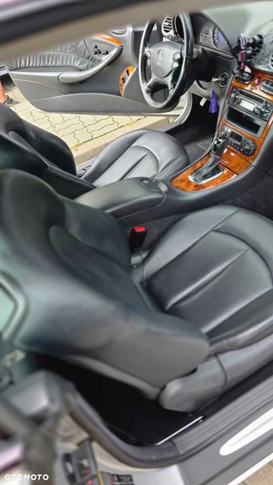 Mercedes-Benz CLK - 15