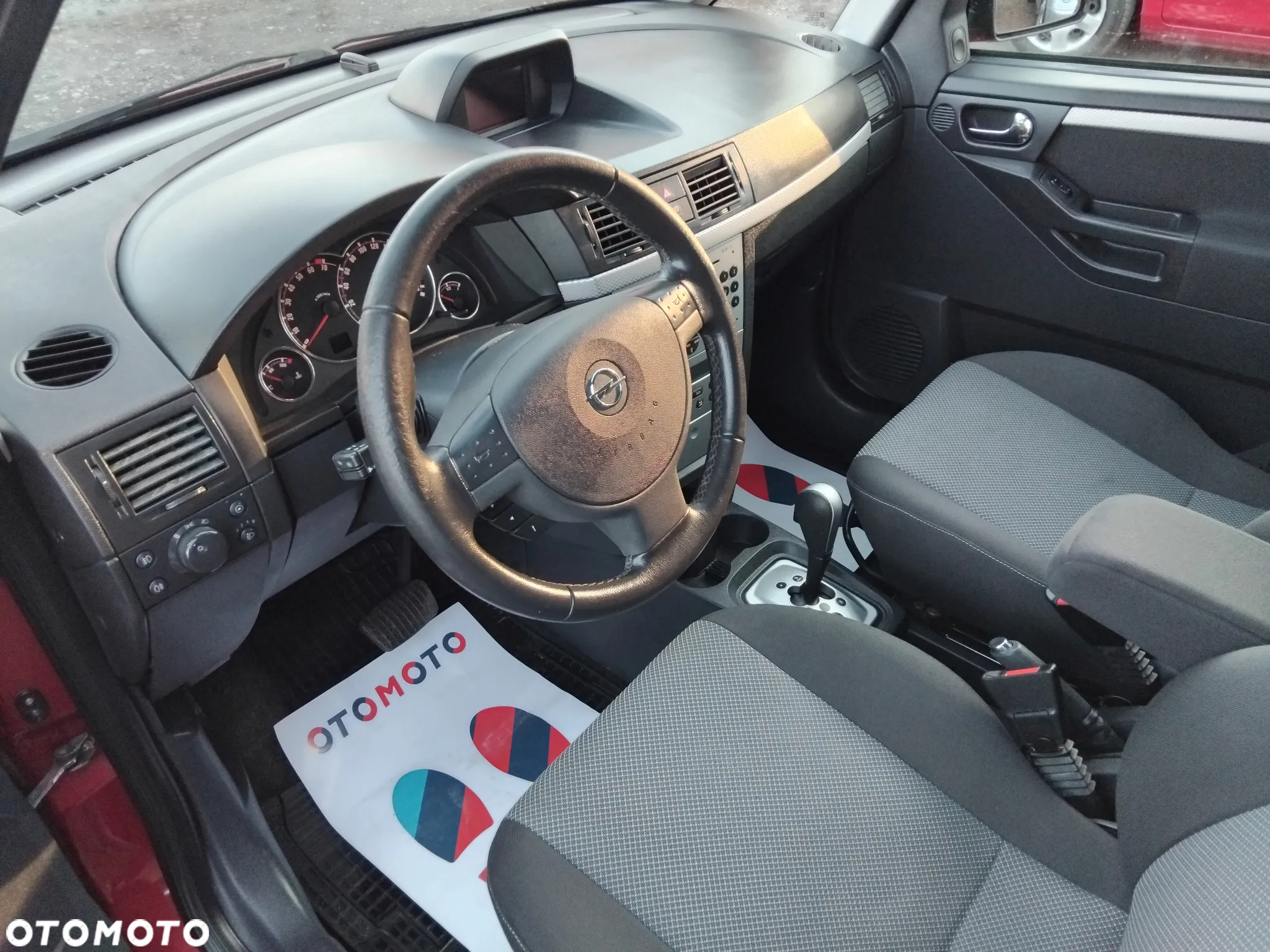 Opel Meriva 1.6 Essentia MTA - 19