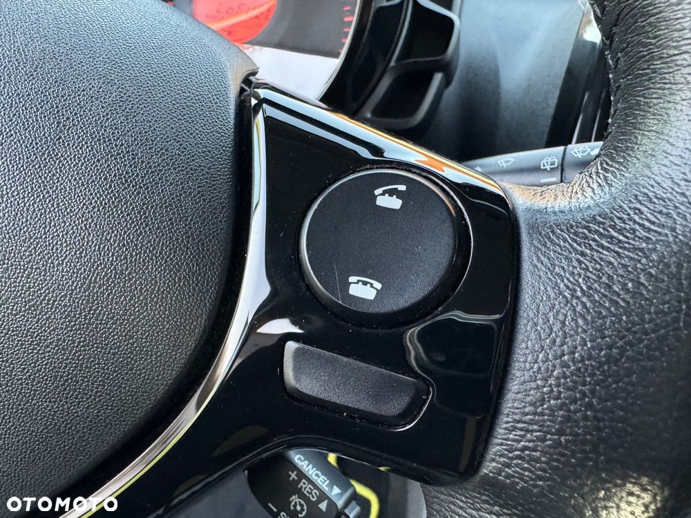 Toyota Aygo x mit x-business Paket - 27