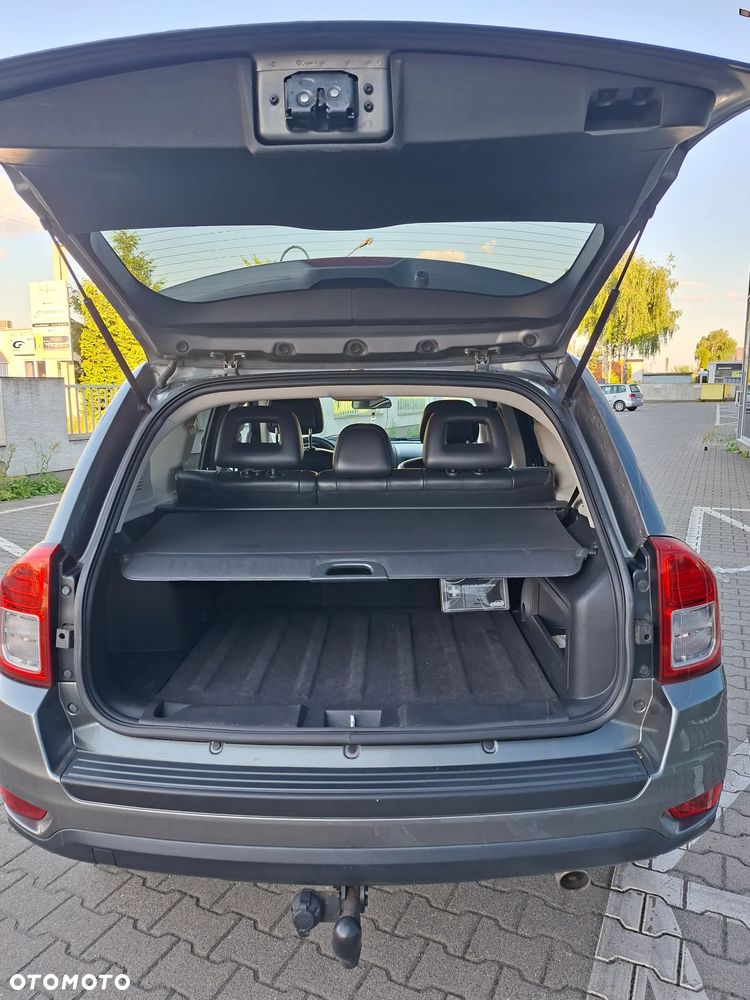 Jeep Compass - 26