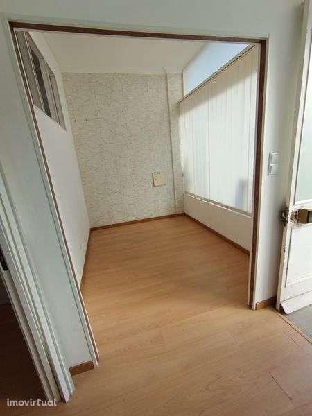 Lisboa, Apartamento T1, para alugar €1.100,00 - Grande imagem: 3/7