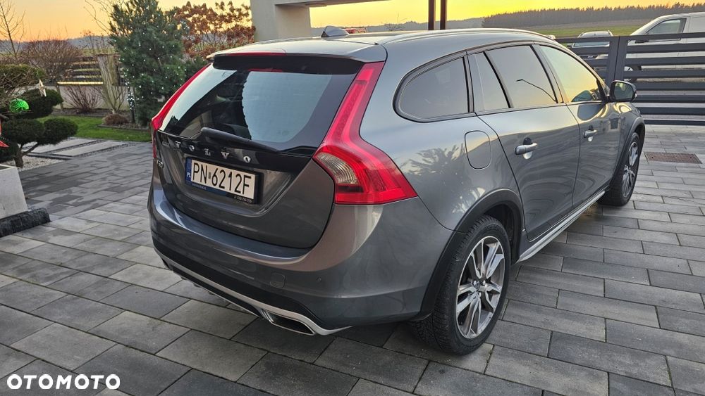 Volvo V60 D4 AWD Drive-E Summum - 8