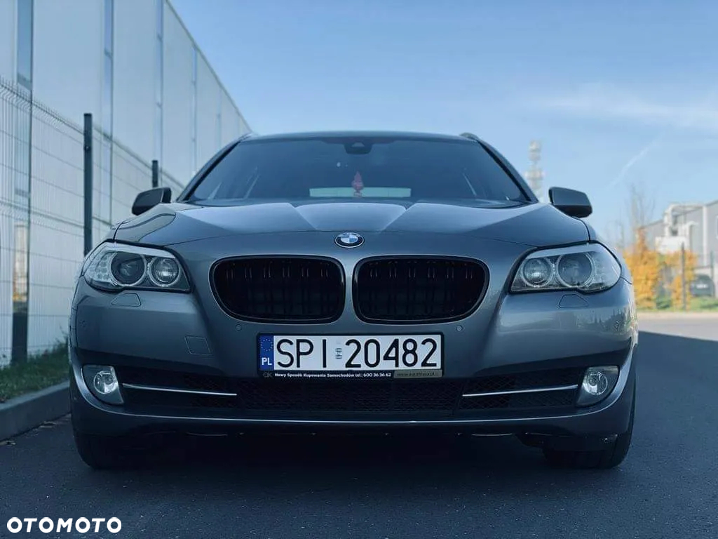 BMW Seria 5 520d Touring - 3