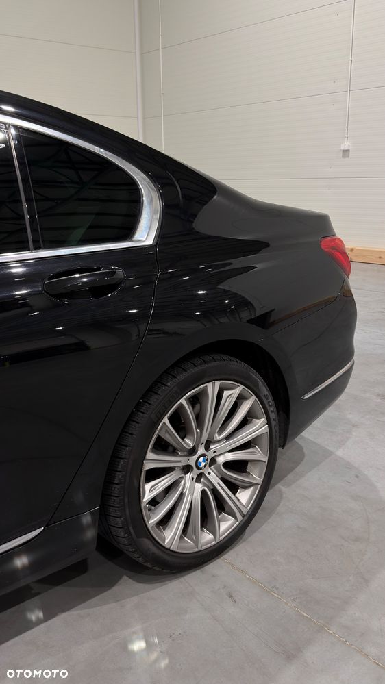 BMW Seria 7 740Ld xDrive - 8