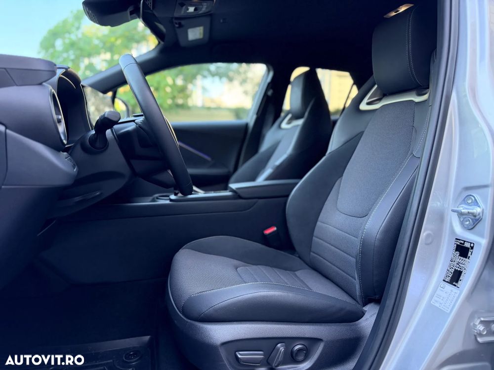 Toyota C-HR 2.0 HEV 197 CP 4x4 CVT Premiere Edition - 12