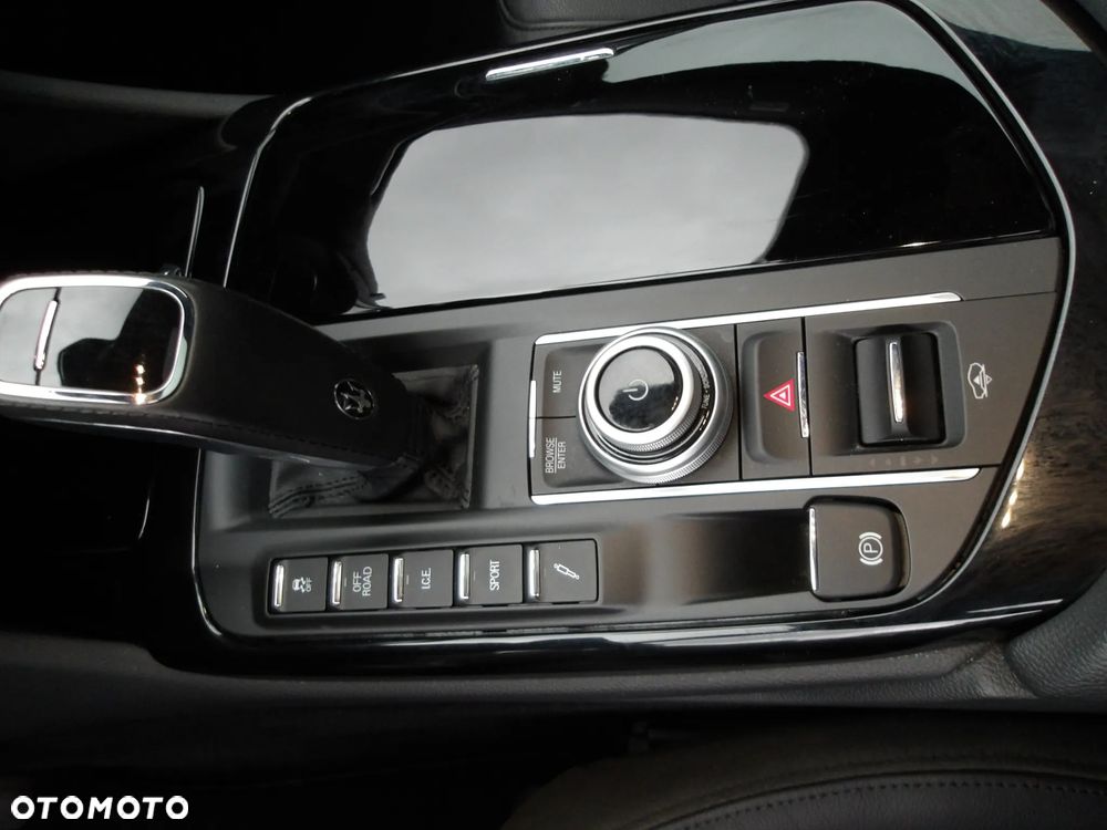 Maserati Levante GT Hybrid - 15
