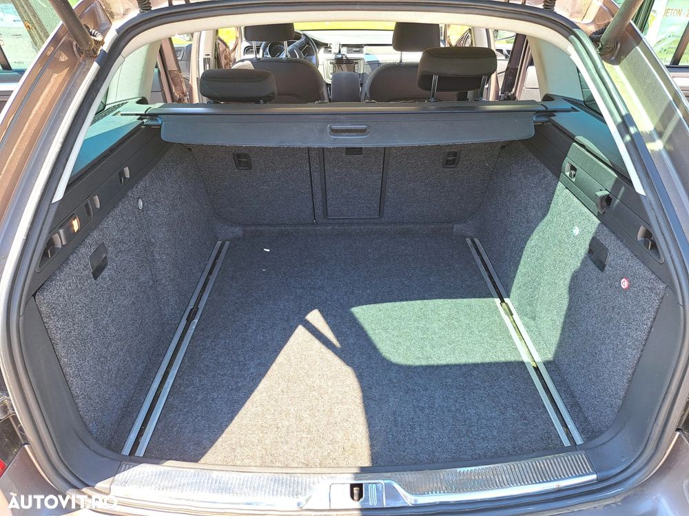 Skoda Superb 2.0 TDI Elegance - 29
