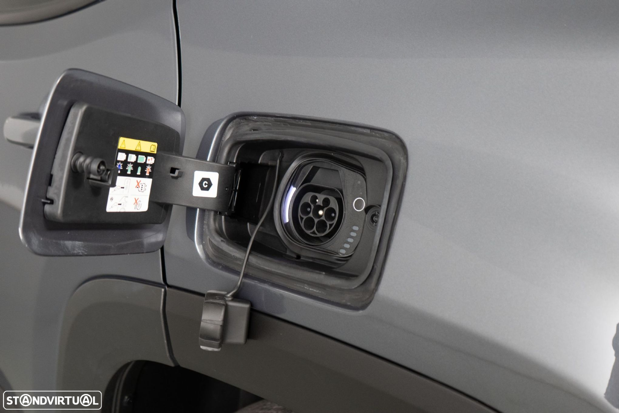 Jeep Renegade 1.3 TG 4Xe Trailhawk - 16