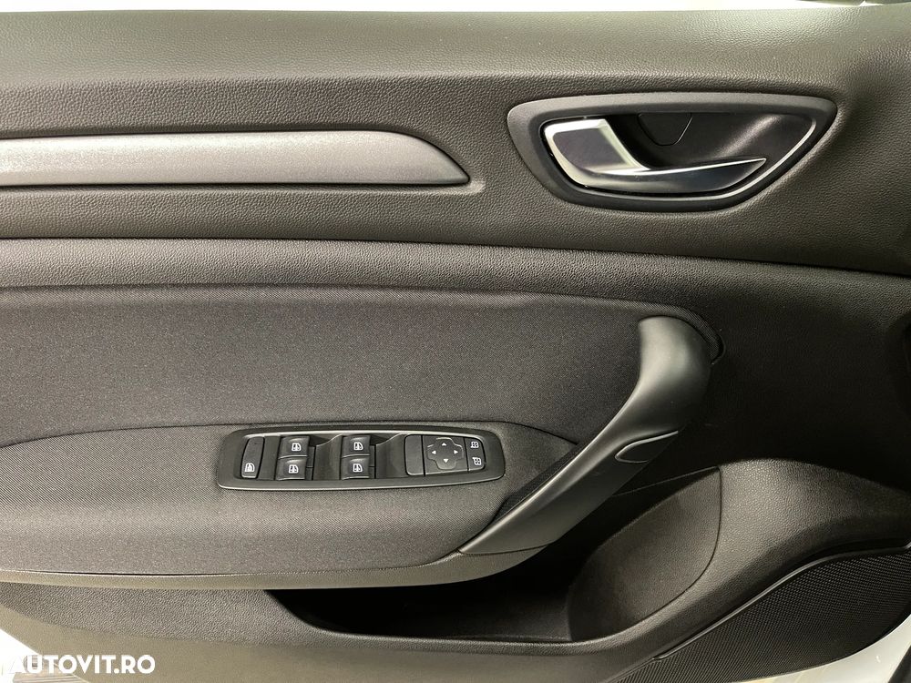 Renault Megane TCe EDC Zen - 21